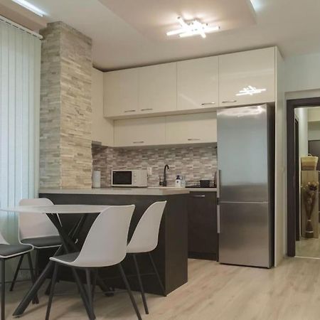 Breeze Apartment Burgas Esterno foto