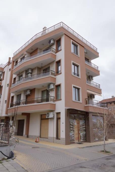 Breeze Apartment Burgas Esterno foto